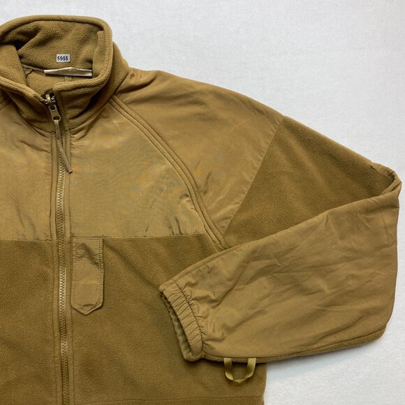 US Military Type II/III Cold Weather Fleece Jacket Men's S Reg Tan Elbow Patch - Picture 3 of 15